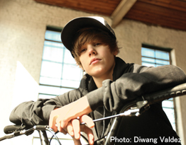 JUSTIN BIEBER / ジャスティン・ビーバー