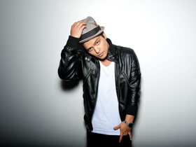 BRUNO MARS