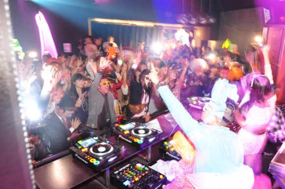 VERBAL（m-flo）ICONIQ、
