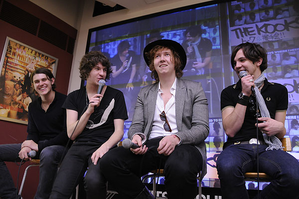 THE KOOKS@TOWER
